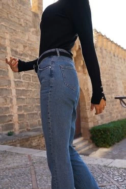 Mid Blue Straight Leg Jeans -Trendora Shop 3a48bb99018be76952a0f7f17383df9a52858f5f 1