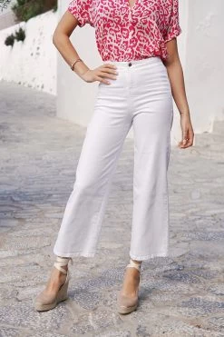 White Wide Leg Cropped Jeans -Trendora Shop 53194f7b5dfbb51415fc3615374fc17d368de9e9