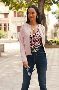 Soft Pink Zip Front Round Neck Suede Jacket 11 Soft Pink Zip Front Round Neck Suede Jacket -Trendora Shop 7db1675c2498a6313ed21f1b9dad79a978ef89bb