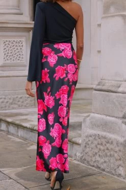 Black Floral Print Ruched Detail Satin Maxi Skirt 9 Black Floral Print Ruched Detail Satin Maxi Skirt -Trendora Shop 9034cc23d61186f6dd4b16532e6bab287f3e0fb1