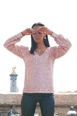 Rose Gold Sequin V Neck Blouson Sleeve Top -Trendora Shop 9a085e02c6f04da0077cb6a5460d1741c1ef8f99