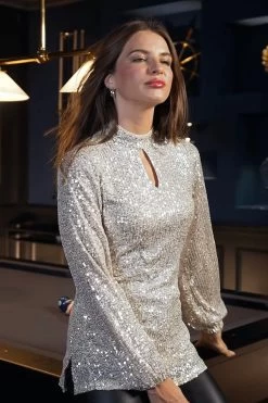 Champagne Gold Sequin Keyhole Detail Tunic Top 11 Champagne Gold Sequin Keyhole Detail Tunic Top -Trendora Shop c301f9489d60840470aa2800c269773a64ac50ea