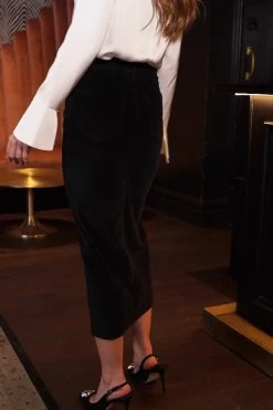 Black Velvet Pencil Skirt -Trendora Shop e7c73457200a1f57e3bdc4c360a846fa0caa364d