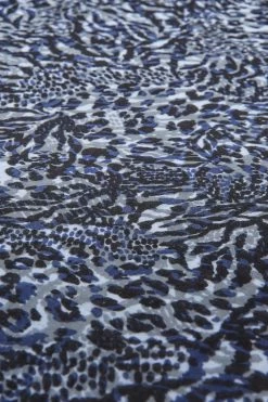 Grey Animal Print Scarf -Trendora Shop s20as002be0027 b