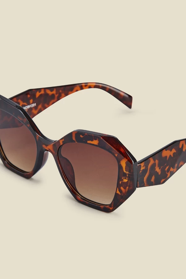 Tortoiseshell Angular Sunglasses 2 Tortoiseshell Angular Sunglasses - Image 2