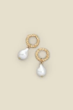 Gold Pearl Drop Earrings -Trendora Shop s23ac031mc0003 b