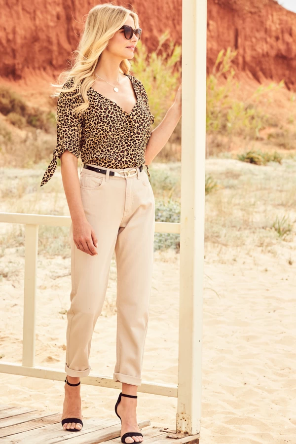 Ecru Girlfriend Jeans 2 Ecru Girlfriend Jeans - Image 2