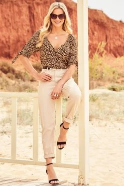 Ecru Girlfriend Jeans 12 Ecru Girlfriend Jeans -Trendora Shop s40 s20bd008eu s21tw091 039