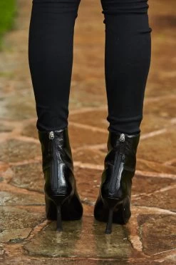 Black Patent Leather Shaped Heel Ankle Boot 7 Black Patent Leather Shaped Heel Ankle Boot -Trendora Shop shot 14 s20ow022gy002 s20tk010bk0001 266