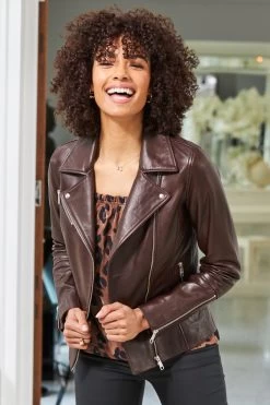 Chocolate Brown Leather Biker Jacket -Trendora Shop web d2s14 s21tj137 102