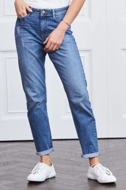 Mid Blue Relaxed Fit Boyfriend Jeans 11 Mid Blue Relaxed Fit Boyfriend Jeans -Trendora Shop web s17 s21bd017 s21fw010we 041