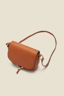 Tan Faux Leather Hoop Clasp Cross Body Bag -Trendora Shop web sosandar hoopcrossbodybag tan c
