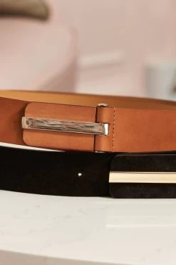 Tan Leather Waist Belt With Gold Clasp 9 Tan Leather Waist Belt With Gold Clasp -Trendora Shop web still life 078 1 2