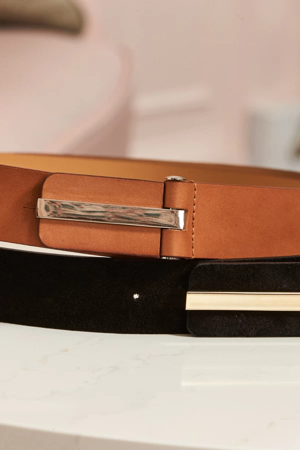 Tan Leather Waist Belt With Gold Clasp 5 Tan Leather Waist Belt With Gold Clasp - Image 5