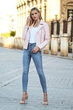 Light Wash Button Front Skinny Jeans 12 Light Wash Button Front Skinny Jeans -Trendora Shop web 115 s21tj211we0001 sa17or01pk0020 066 rt