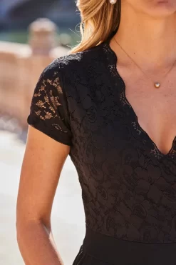 Black Lace Detail Cap Sleeve Jumpsuit -Trendora Shop web 2303 06 s22jj026bk0001 06 0175