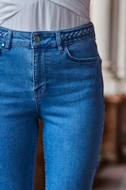 Mid Blue Braid-Detail Skinny Jeans -Trendora Shop web 2303 102 s23ow085rd0001 s23bd031be0010 102 343