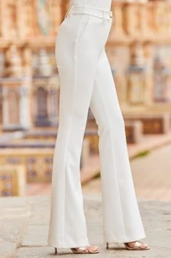 Ivory Premium Kick Flare Trousers -Trendora Shop web 2303 15 s23bw013iv0001 s23ow076iv0001 s23tw089cm0002 15 361