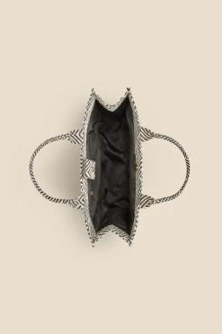 Black & White Geometric Tote Bag 9 Black & White Geometric Tote Bag -Trendora Shop web 2303 box s23ac041bkwe10 c
