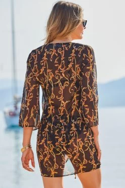 Black & Gold Baroque Print Ruched Front Kaftan -Trendora Shop web 2306 35 s23rw028bkcv01 35 224