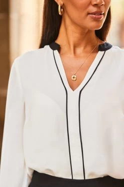 White Contrast Trim Longline Blouse -Trendora Shop web 2307 22 s23tw172wh0001 s23bw023bk0001 22 338