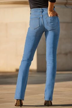 Light Wash Mid Rise Bootcut Jeans -Trendora Shop web 2307 42 s23bd010dm001w s23tj083bk0001 42 204