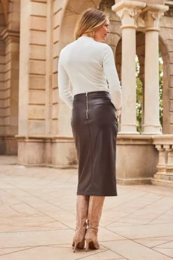 Chocolate Brown Faux Leather Pencil Skirt With Gold Buttons -Trendora Shop web 2307 63 a23sp001pt0004 a23tk219nl0001 a23ow053nl0003 63 133