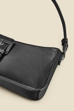 Black Faux Leather Chain Detail Shoulder Bag -Trendora Shop web 2307 box a23ac005bk0001 c