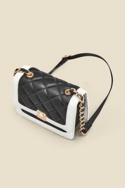 Black Quilted Ivory Trim Chain Detail Cross Body Bag 8 Black Quilted Ivory Trim Chain Detail Cross Body Bag -Trendora Shop web 2307 box a23ac013bk0001 c