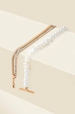 Gold Triple Layer Diamante & Pearl Toggle Detail Necklace 5 Gold Triple Layer Diamante & Pearl Toggle Detail Necklace -Trendora Shop web 2307 box a23ac023we0001 a