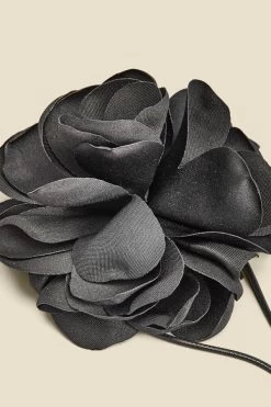 Black Corsage Neck Tie -Trendora Shop web 2307 box a23ac061bk0001 a