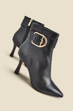 Black Leather Buckle Detail Flared Heel Ankle Boots -Trendora Shop web 2307 box a23fw016bk0001 b