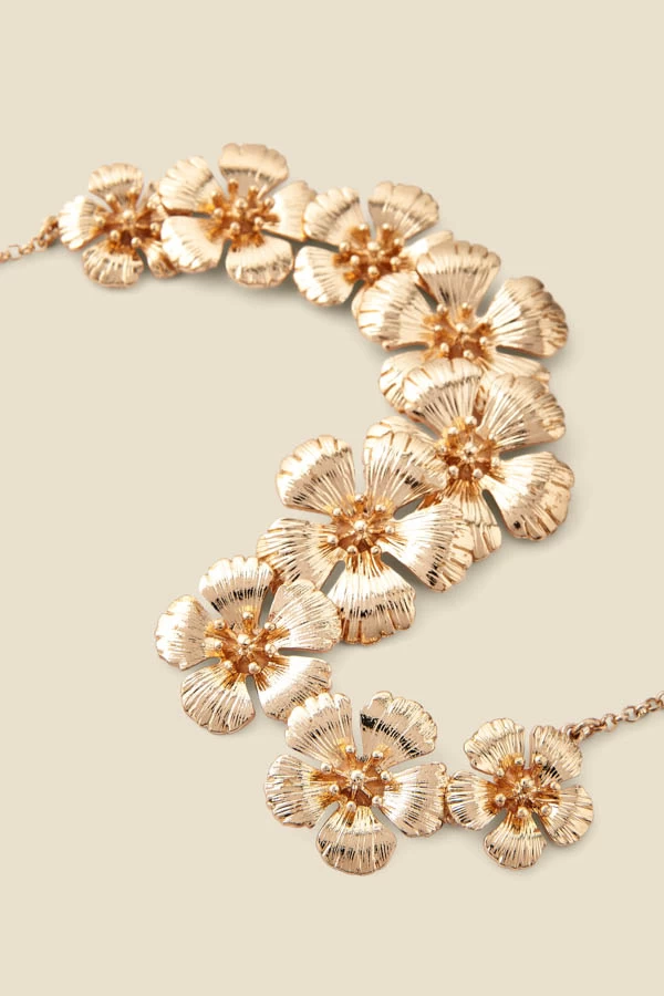 Gold Flower Detail Necklace 2 Gold Flower Detail Necklace - Image 2