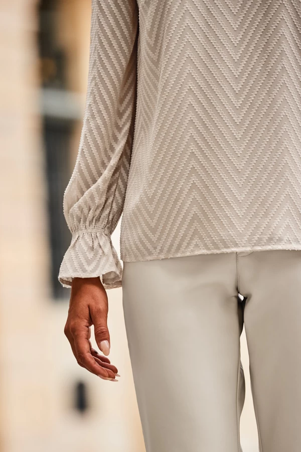 Natural Textured Chevron Print Top 5 Natural Textured Chevron Print Top - Image 5