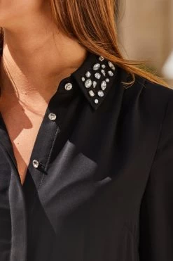 Black Premium Embellished Collar Shirt -Trendora Shop web 2308 30 a23tw010bk0001 30 277