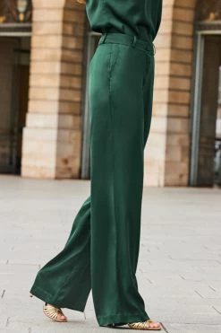 Emerald Green Satin Wide Leg Trousers -Trendora Shop web 2308 50 a23tw011gn0001 s23bw030gn0001 50 339 rt