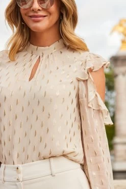 Ivory Metallic Fleck Print Cold Shoulder Top 12 Ivory Metallic Fleck Print Cold Shoulder Top -Trendora Shop web 2308 71 a23tw036iv0001 a23bw037we0001 71 302