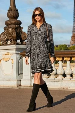 Black & White Geometric Print Fit & Flare Shirt Dress -Trendora Shop web 2308 76 a23dw038bkcv01 76 051