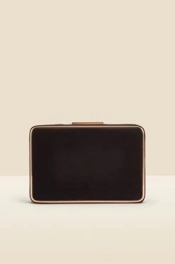 Black Velvet Clasp Detail Clutch Bag With Detachable Strap 8 Black Velvet Clasp Detail Clutch Bag With Detachable Strap -Trendora Shop web 2308 box a23ac017bk0001 a