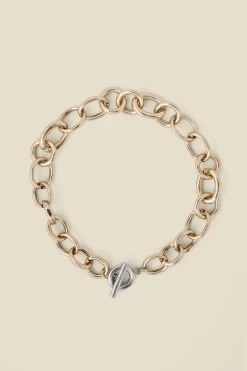 Gold Chunky Contrast Toggle Detail Necklace