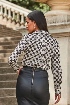 Black Geometric Print Shirt 9 Black Geometric Print Shirt -Trendora Shop web 2309 124 a23tw110bkge01 124 239