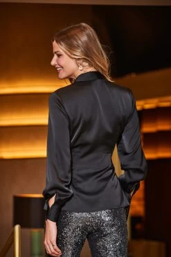 Black Satin Button Detail Wrap Top 9 Black Satin Button Detail Wrap Top -Trendora Shop web 2309 40 a23ow061bk0001 a23bw008be0028 a23tw045bk0001 40 056 1