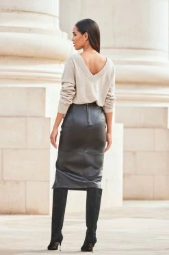 Black Leather Gold Button Midi Pencil Skirt 9 Black Leather Gold Button Midi Pencil Skirt -Trendora Shop web 2309 87 a23sl005bk0001 a23tk280bn0003 87 293