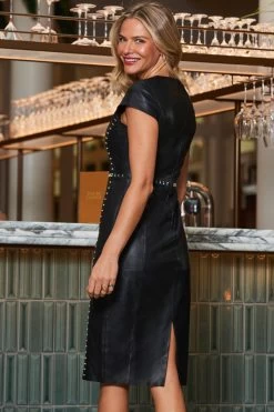 Black Leather Stud Detail V Neck Pencil Dress -Trendora Shop web 2310 20 a23dl003bk0001 20 165