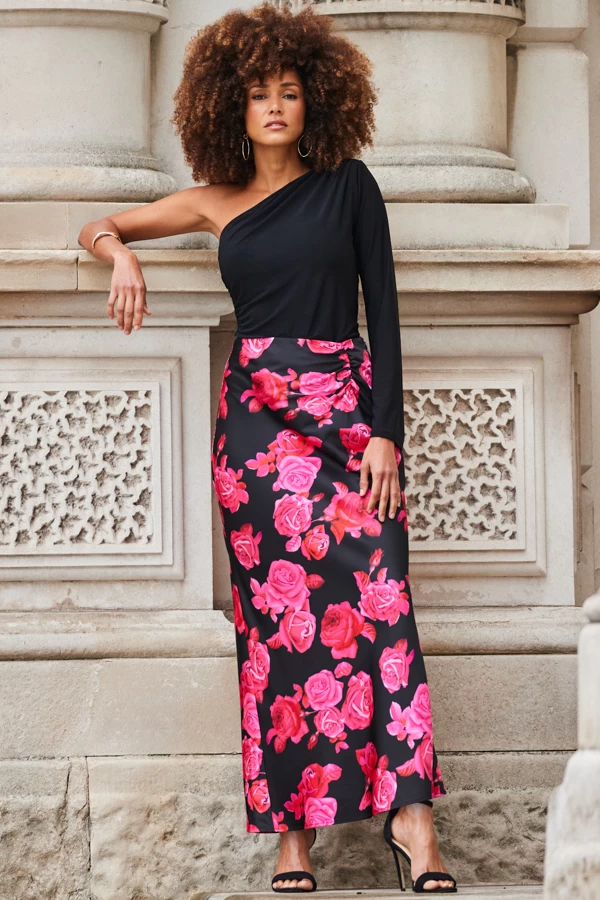 Black Floral Print Ruched Detail Satin Maxi Skirt 4 Black Floral Print Ruched Detail Satin Maxi Skirt - Image 4