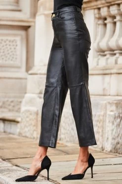 Black Leather Straight Leg Cropped Trousers -Trendora Shop web 2310 51 a23bl003bk0001 s23tj176bk0001 51 126 rt