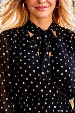 Black & Gold Metallic Spot Print Tie Neck Dress 15 Black & Gold Metallic Spot Print Tie Neck Dress -Trendora Shop web 28 s23dw002bksp01 110