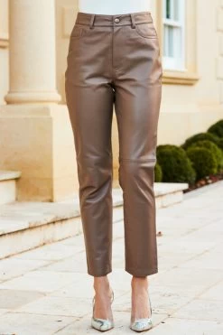 Taupe Leather Straight Leg Trousers 13 Taupe Leather Straight Leg Trousers -Trendora Shop web 31 s23tk624nl0001 s23ow016eu0001 a22bl020bn0003 413 1