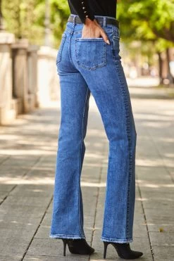Mid Blue Raw Hem Kick Flare Jeans -Trendora Shop web 34 a22bd015be0010 s22ow024rd0017 297
