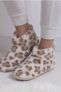 Natural Leopard Print Totes Faux Fur Boot Slippers